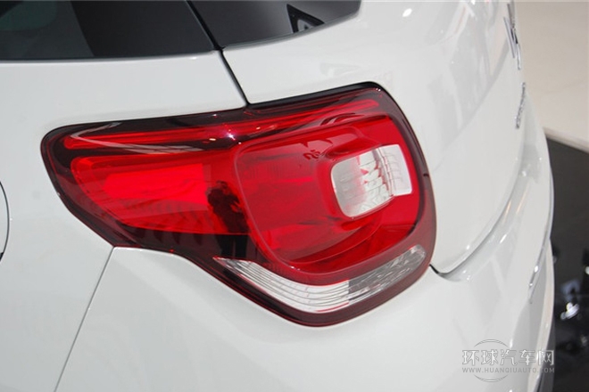 2013款 1.6L 風尚敞篷版