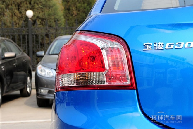 2013款1.8L手動   精英型