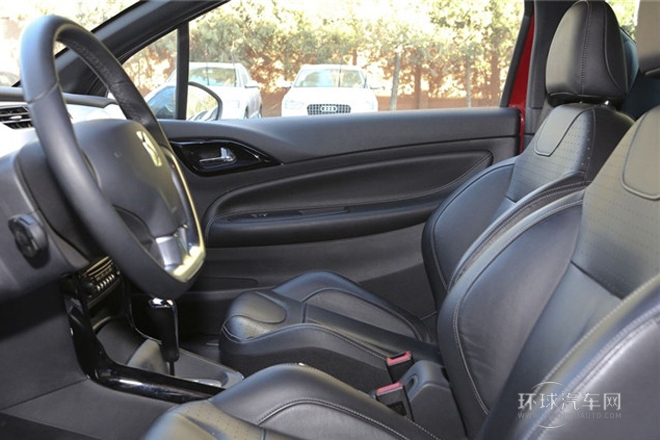 2013款 1.6L 時尚敞篷版