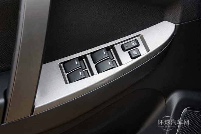 2014款 2.0L 自動(dòng)尊貴型