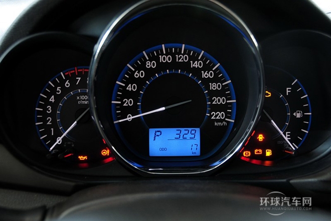 2014款 1.5L 自動(dòng)智臻版