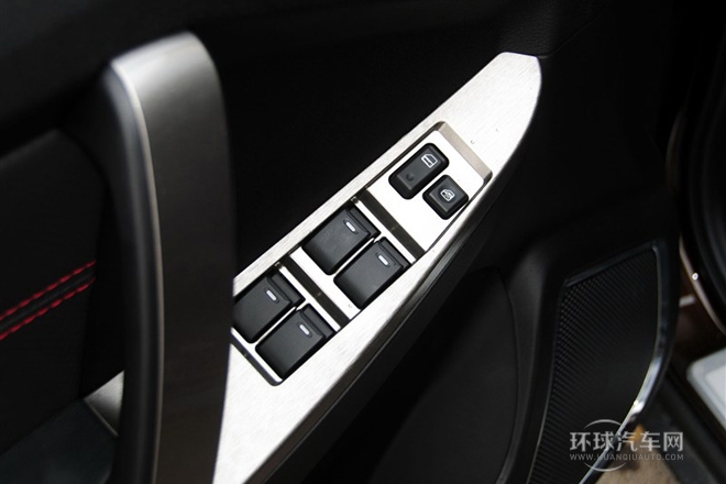 2014款 2.0L 自動尊貴型 國V