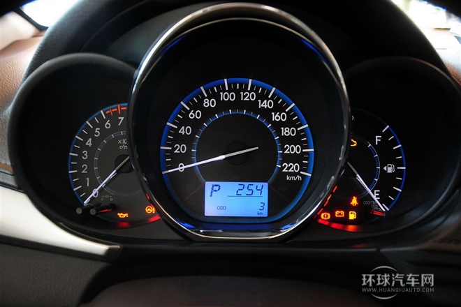 2014款 1.5L 自動智享版