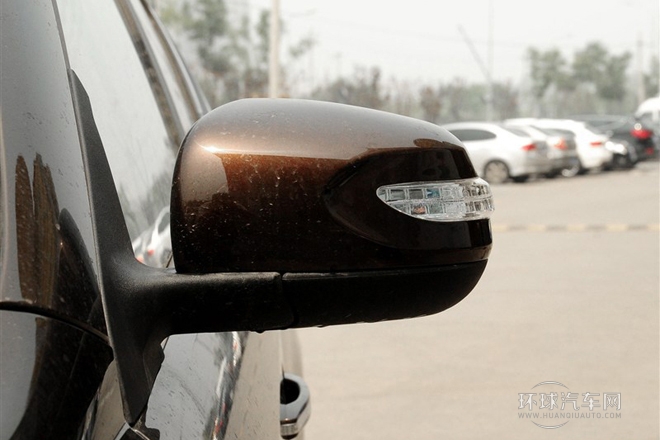 2014款 2.0L 自動(dòng)尊貴型 國(guó)V