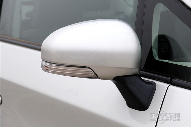 2012款 1.8L 豪華版