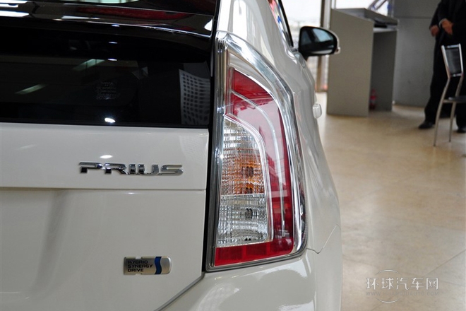 2012款 1.8L 豪華先進版