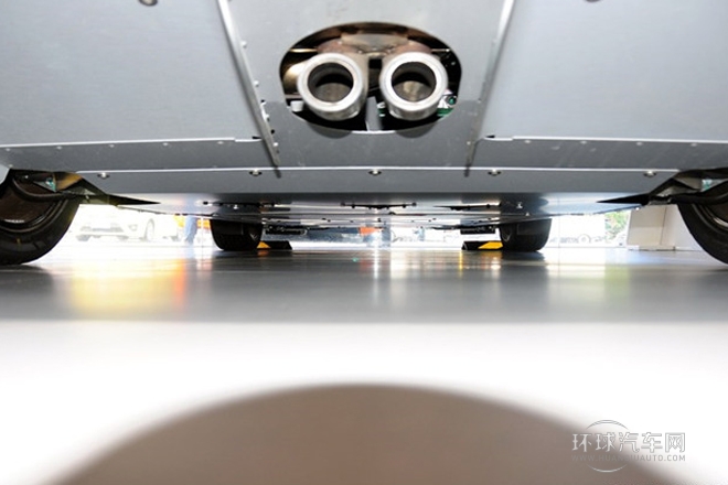 2011款 1.8L R標(biāo)準(zhǔn)版