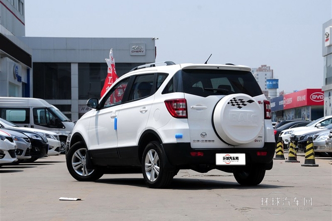 2014款 1.5L 手動(dòng)基本型