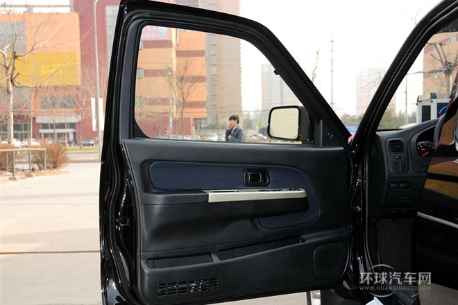 2013款 2.4L 四驅(qū)標(biāo)準(zhǔn)紀(jì)念版 國(guó)IV