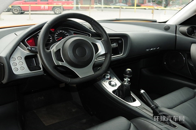 2011款 3.5 V6四座標準版