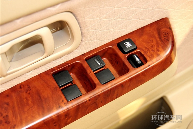 2011款 2.5T柴油四驅標準型