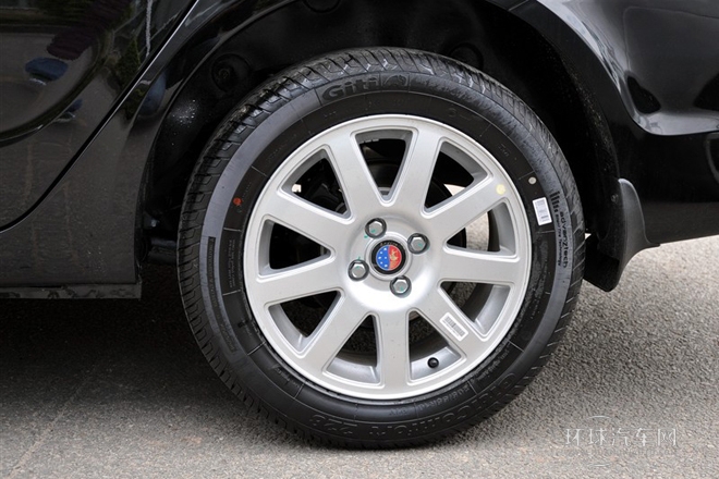 2011款 新銳版 1.5L 手動標準型