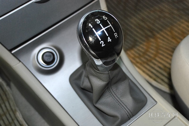 2011款 新銳版 1.5L 手動(dòng)基本型