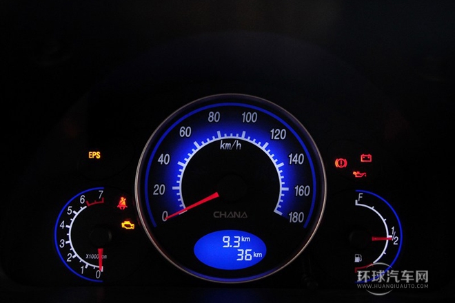 2012款 1.0L 手動親情版 國V