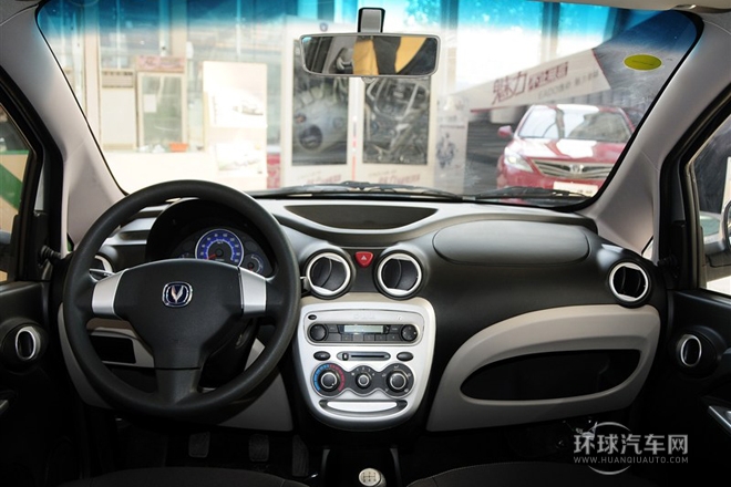 2012款 1.0L 手動親情版 國V