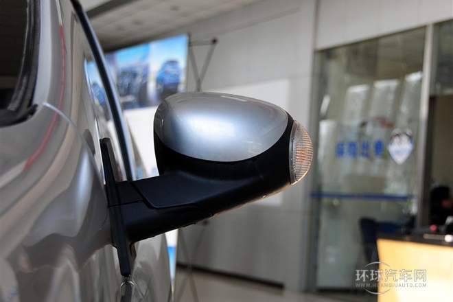 2012款 1.0L 手動親情版 國V