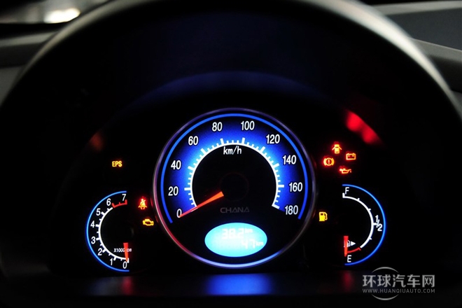 2012款 1.0L 手動時尚版 國IV