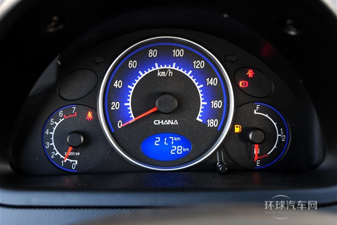 2012款 1.0L 手動時尚版 國V