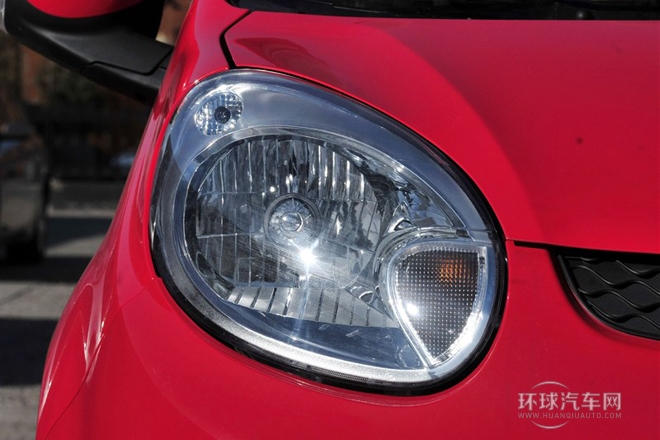 2012款 1.0L 手動時(shí)尚版 國V