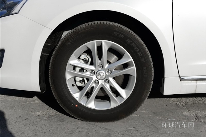 2013款 1.8T 自動精英型 國IV