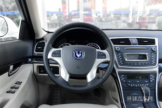 2013款 1.8T 自動精英型 國IV