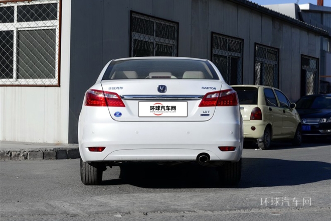 2013款 1.8T 自動精英型 國IV