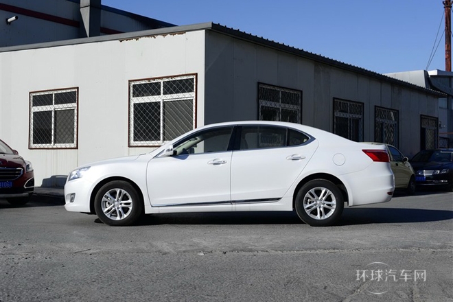 2013款 1.8T 自動精英型 國IV