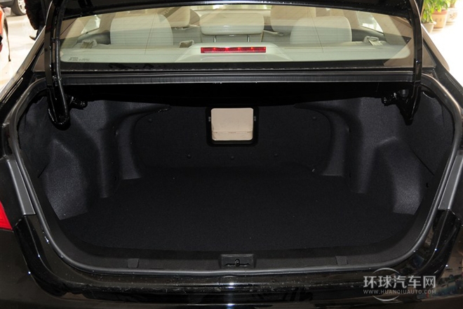 2013款 1.8T 自動精英型 國V