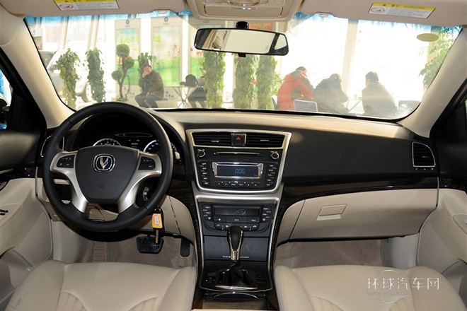 2013款 1.8T 自動精英型 國V