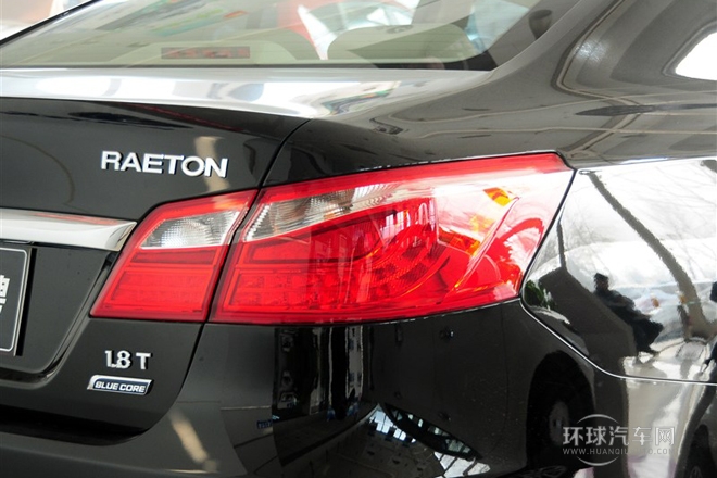 2013款 1.8T 自動精英型 國V