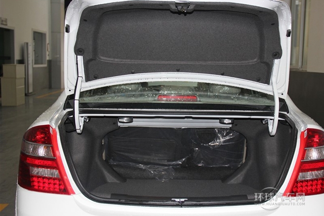 2011款 新銳版 1.8L 手動基本型