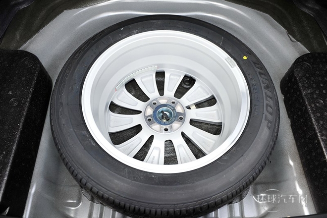 2013款 1.8T 自動旗艦型 國V