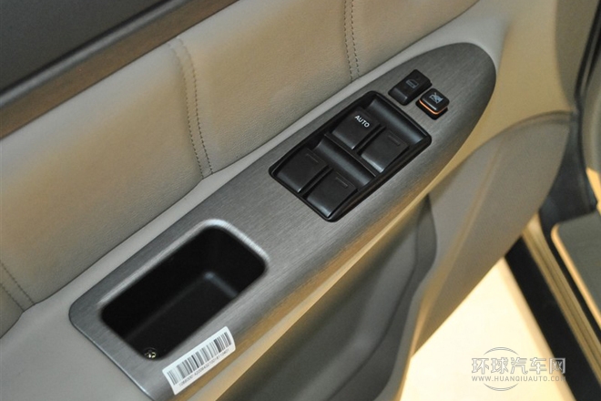 2011款 新銳版 1.8L 手動舒適型