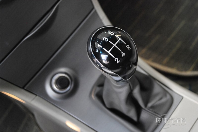 2011款 新銳版 1.8L 手動舒適型