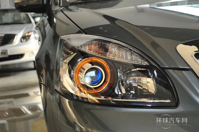 2011款 新銳版 1.8L 手動舒適型