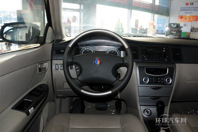 2012款 1.8L 自動(dòng)尊貴型