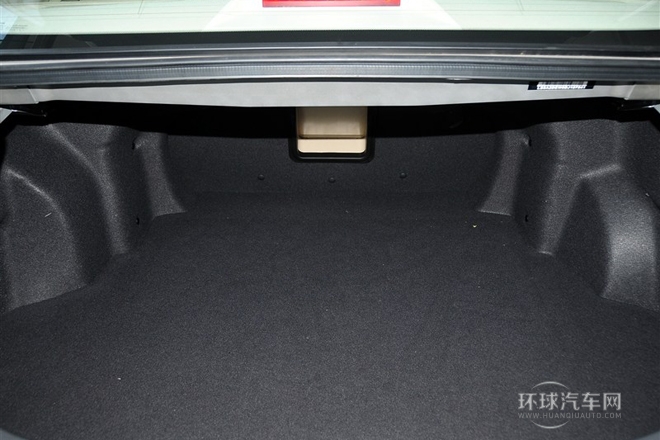 2013款 1.8T 自動(dòng)尊貴型 國(guó)IV