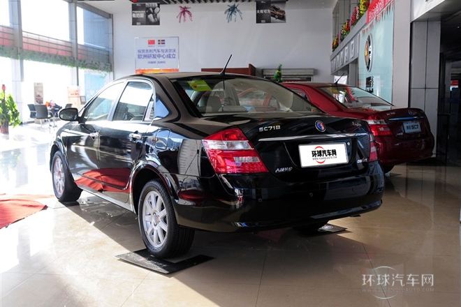 2012款 1.8L 自動尊貴型