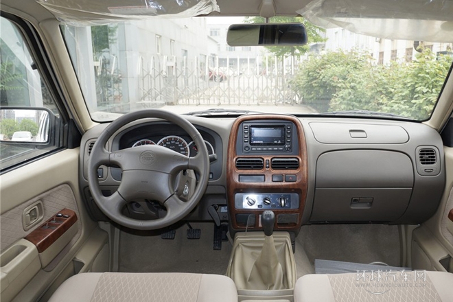 2013款 2.4L兩驅高級型5座ZN6494