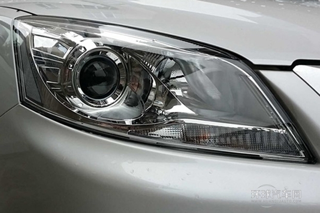 2013款 1.8T 自動尊貴型 國IV