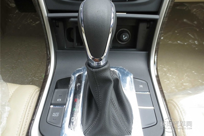 2013款 1.8T 自動尊貴型 國V