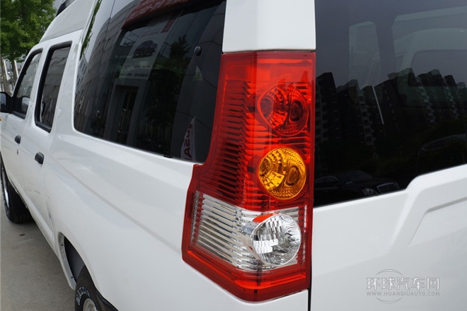 2013款 2.4L四驅高級型5座ZN6494