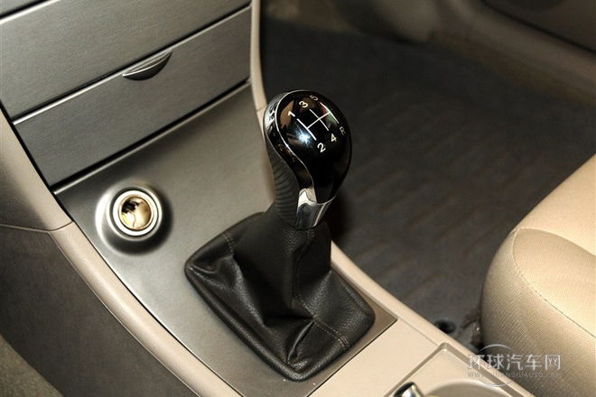 2012款 節(jié)能版 1.5L 手動進取型