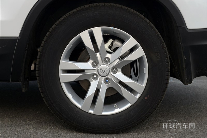 2013款 2.0L 手動舒適型 國IV