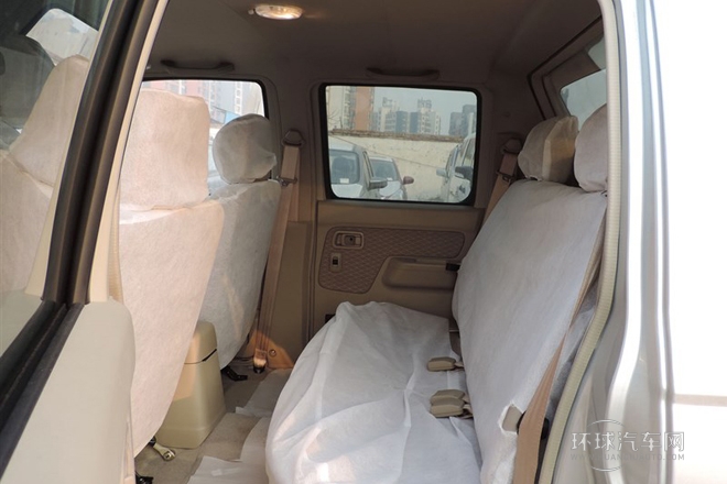 2012款 2.4L兩驅高級版7座ZN6494