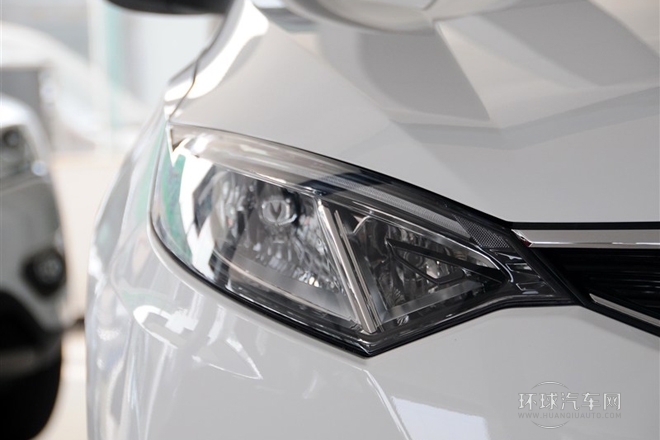 2013款 2.0L 手動舒適型 國V