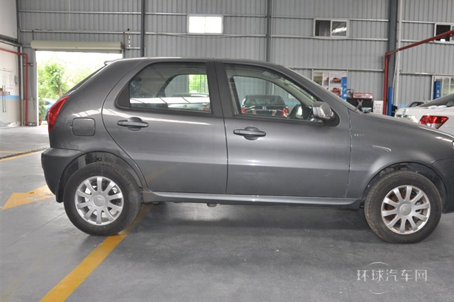 2011款 1.5L 手動舒適型