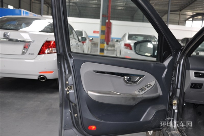 2011款 1.5L 手動(dòng)尊貴型