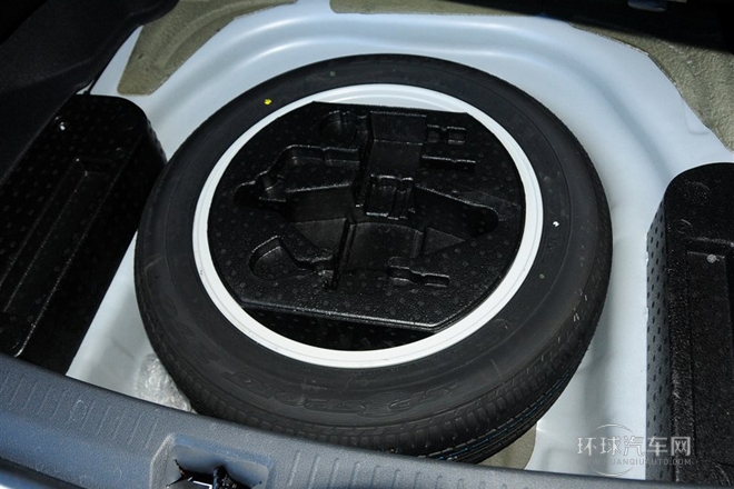 2013款 2.0L 自動豪華型 國IV