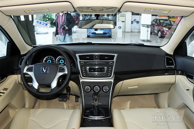 2013款 2.0L 自動豪華型 國IV